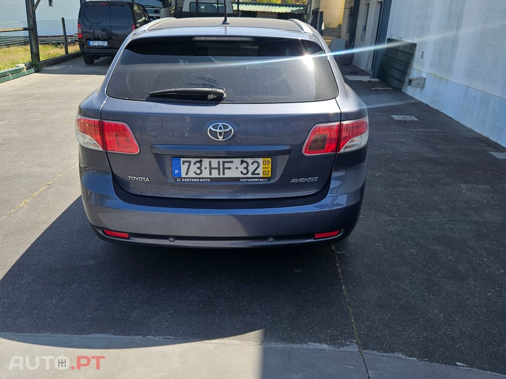 Toyota Avensis T27