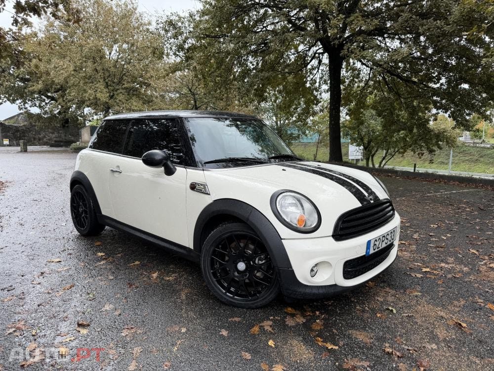 MINI Cooper Cooper D