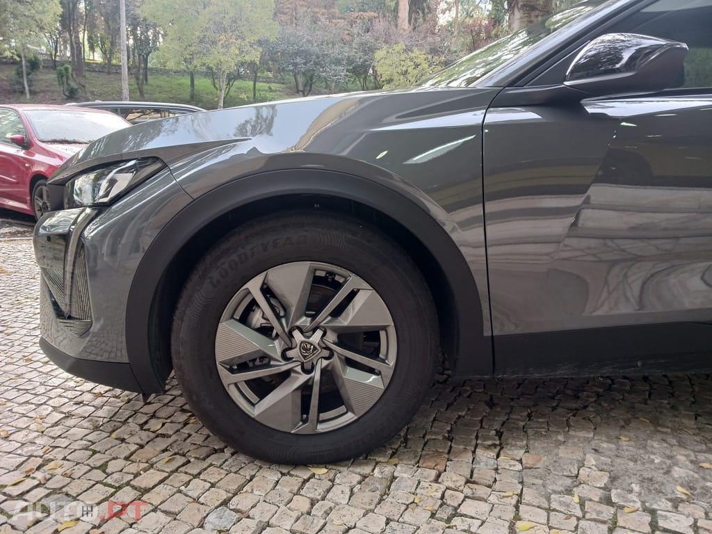 Peugeot 408 1.2 Hybrid Allure e-DCS6