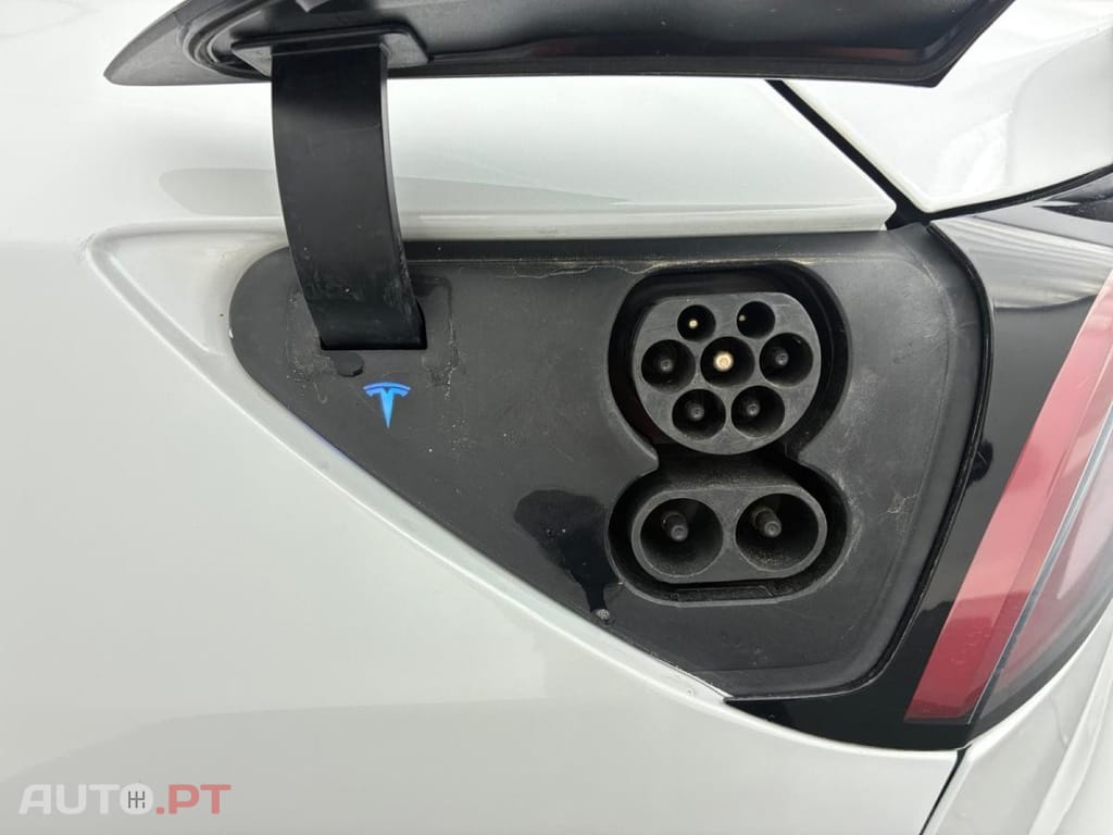 Tesla Model 3 Performance Dual Motor AWD