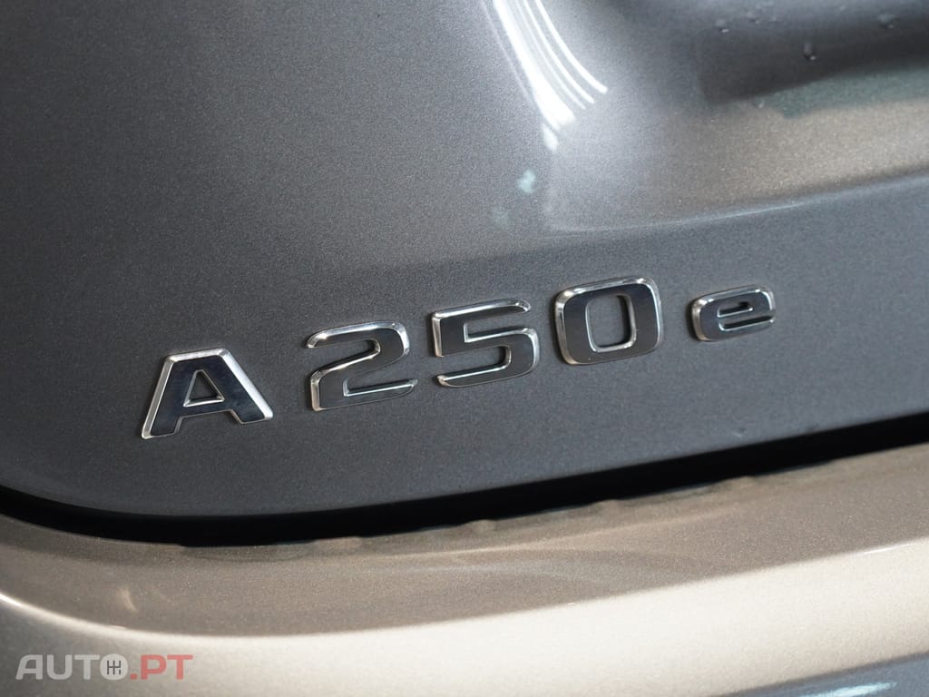 Mercedes-Benz A 250 AMG Line