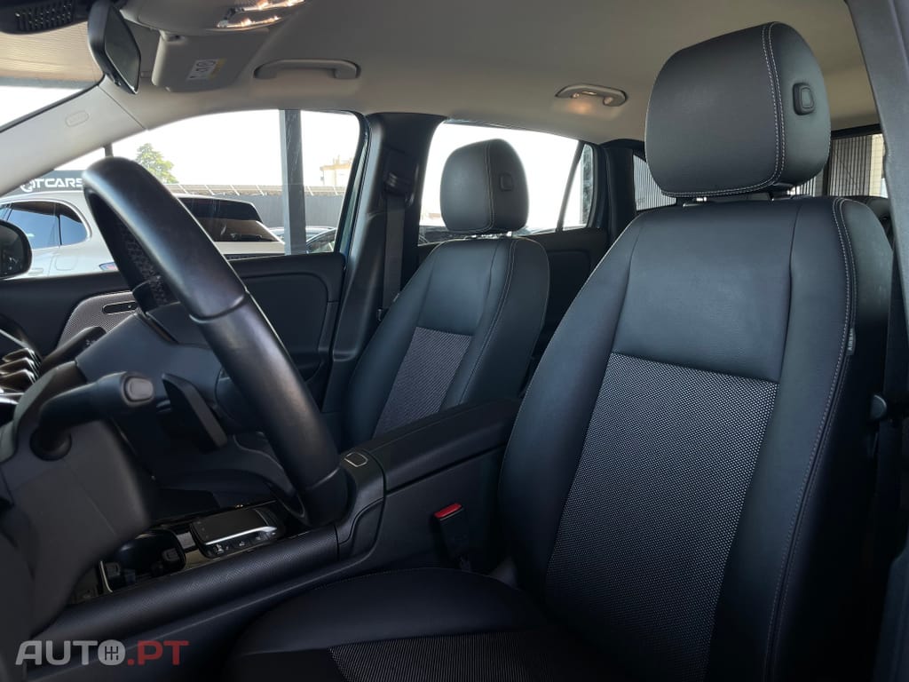 Mercedes-Benz GLA 250 e Progressive
