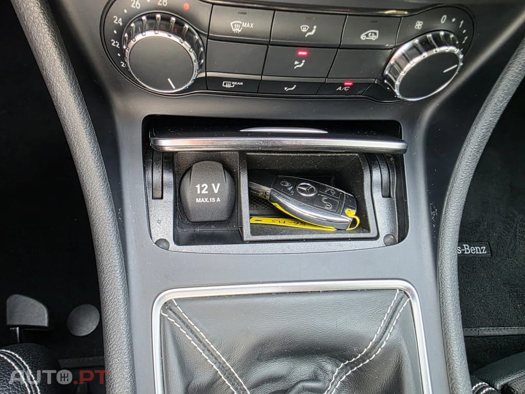Mercedes-Benz CLA 180 D URBAN