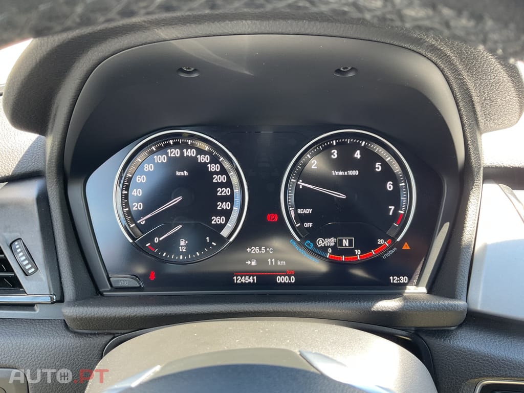 BMW 216 i 7L
