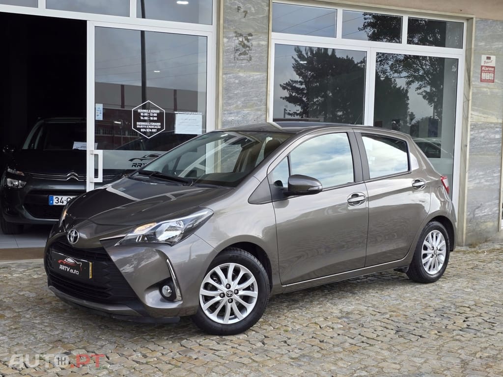 Toyota Yaris 1.0 VVT-i Comfort +PS Style+P.Techno