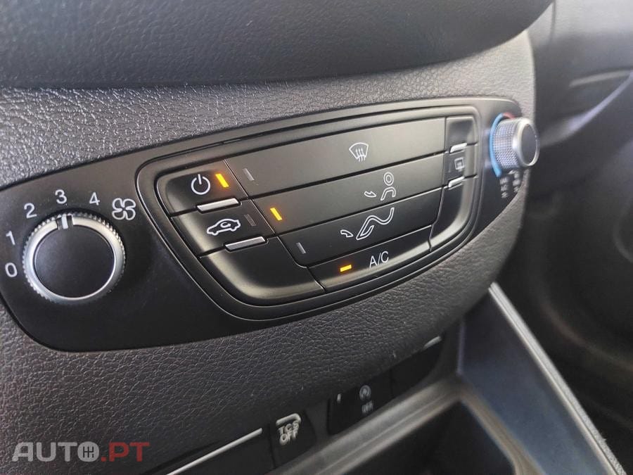 Ford Transit 1.5 TDCi Trend  - Iva Dedutível