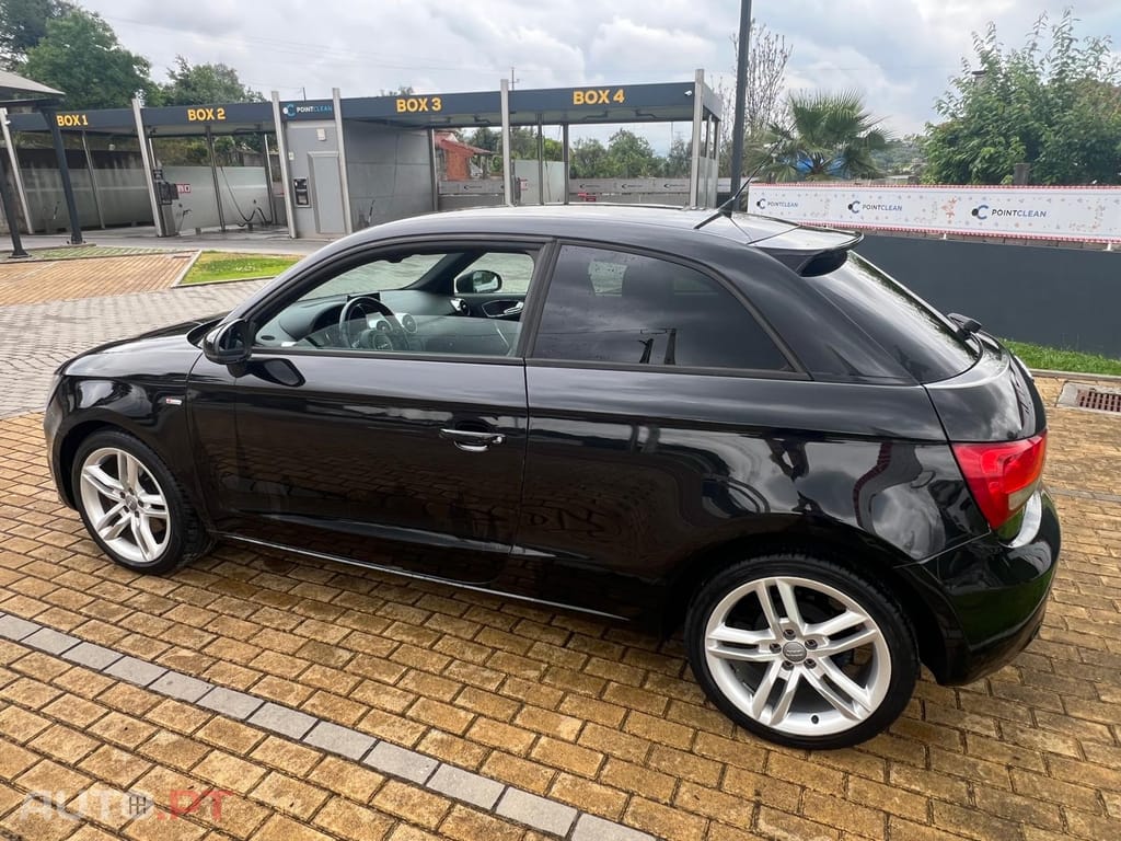 Audi A1 1.6 TDi S-line