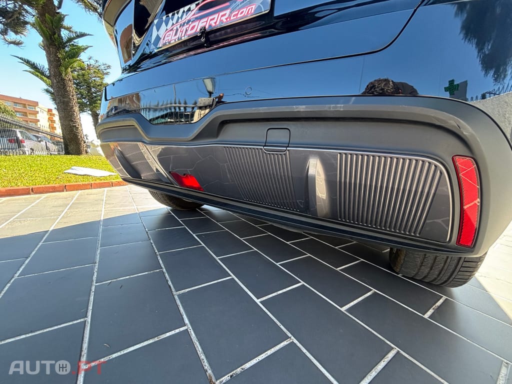 MG MG4 64 kWh Luxury