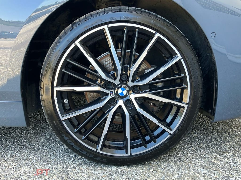 BMW 118 i Pack Desportivo M Auto