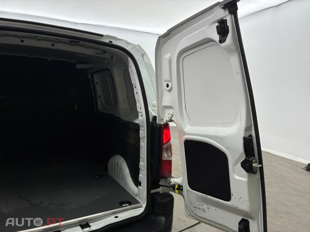 Peugeot Partner 1.5 BlueHDi Premium Standard
