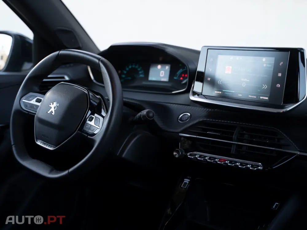 Peugeot E-2008 50 kWh GT Pack