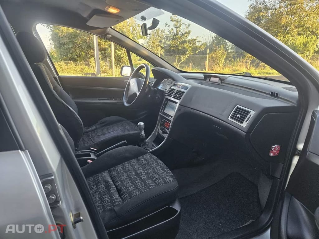 Peugeot 307 SW 2.0 HDi XT Premium
