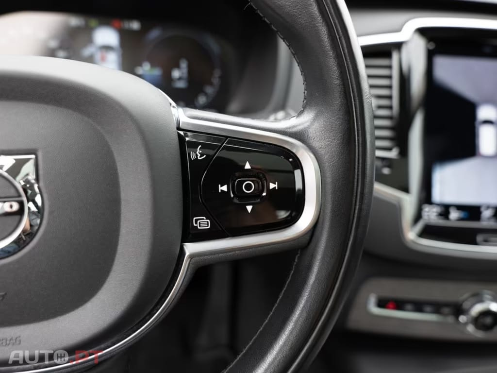 Volvo XC90 T8 Plus  I.V.A DEDUTIVEL