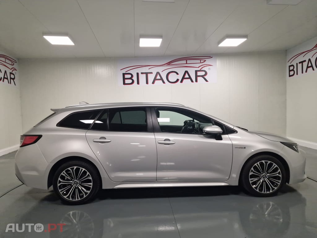 Toyota Corolla Touring Sports 1.8 Hybrid Comfort+P.Sport
