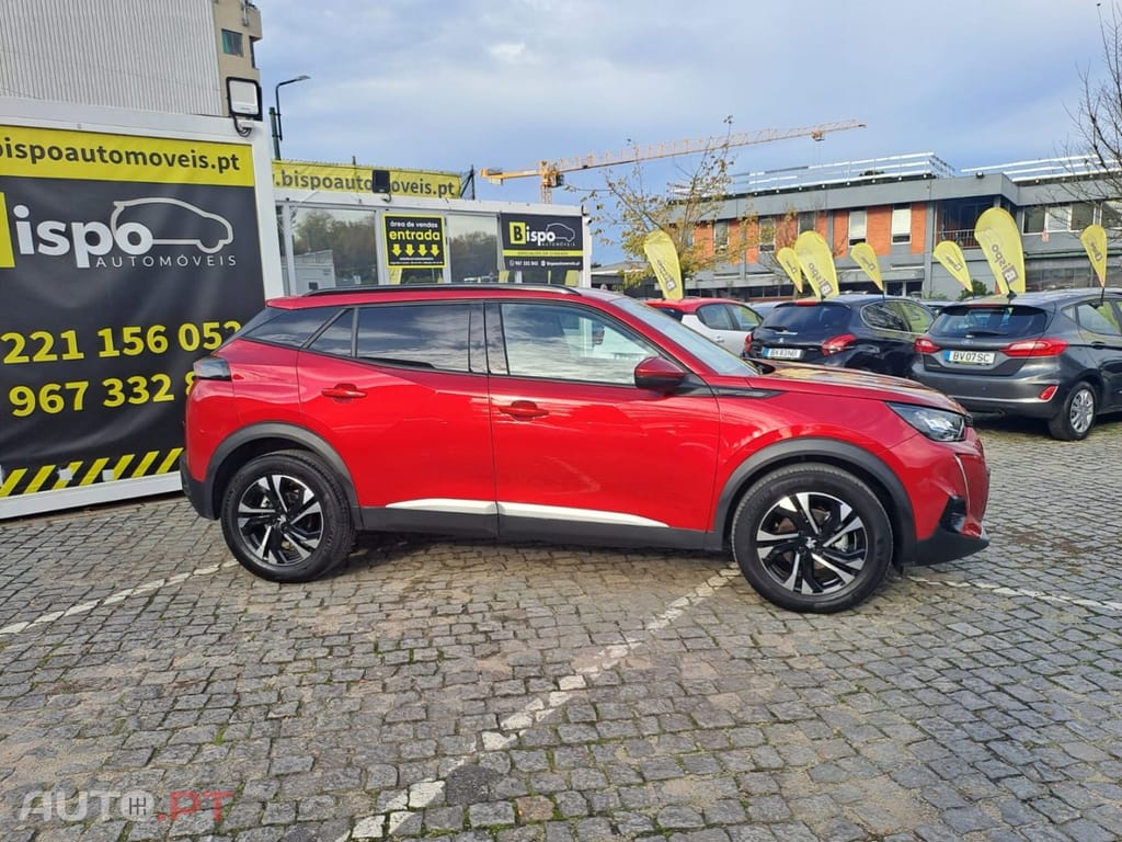 Peugeot 2008 PureTech 130 EAT8 GT