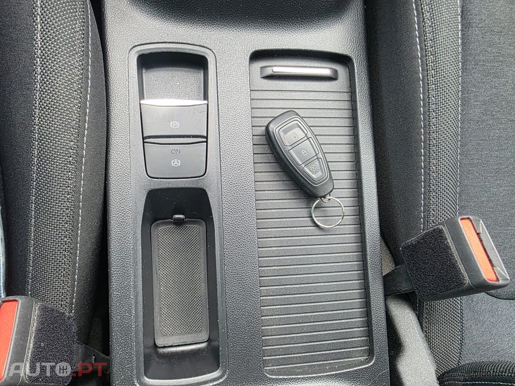 Ford Focus 1.0 EcoBoost MHEV Active X