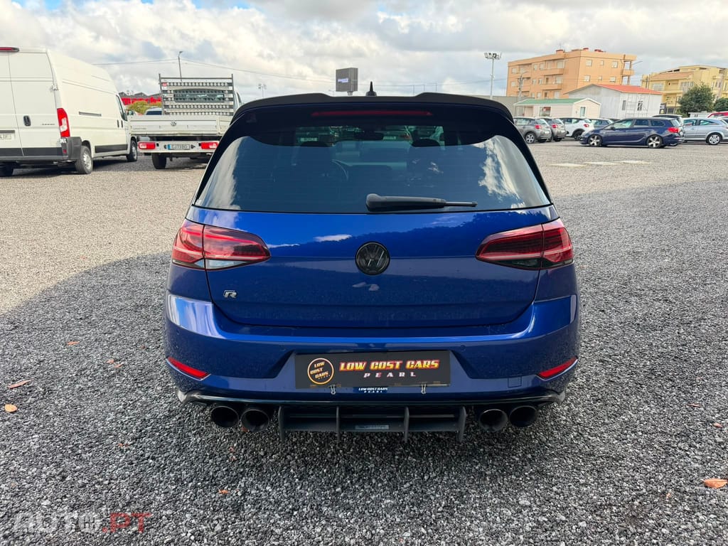 Volkswagen Golf R 4Motion (BlueMotion ) DSG