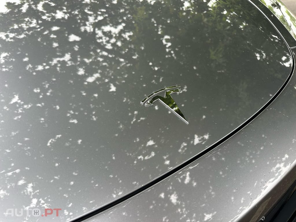 Tesla Model Y Performance Tração Integral
