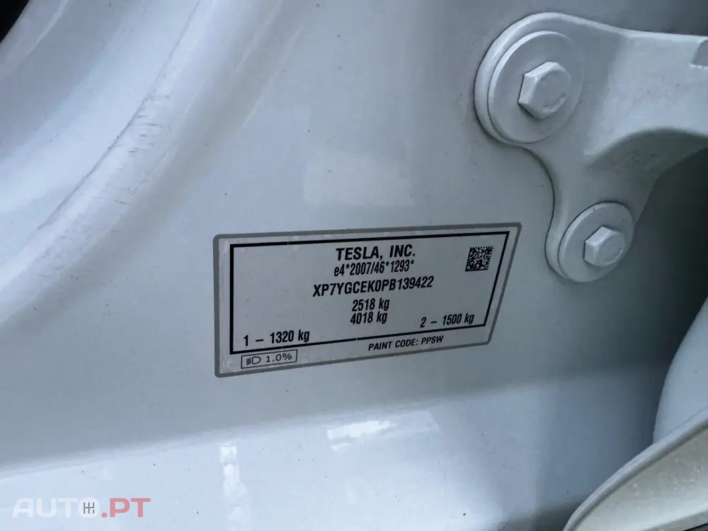 Tesla Model Y Long Range Dual Motor AWD