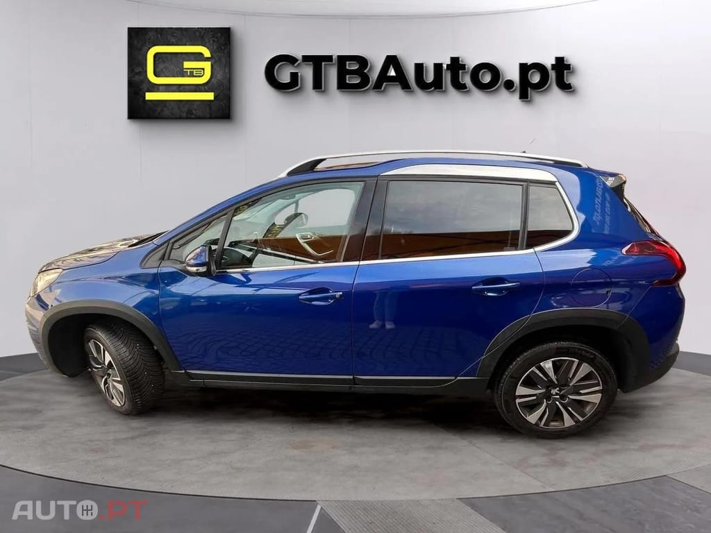 Peugeot 2008  1.2 PureTech Allure CROSSWAY