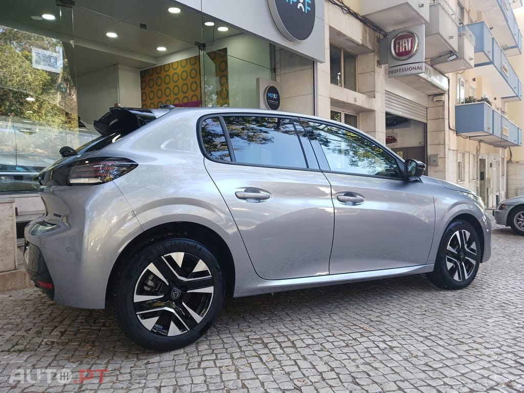 Peugeot 208 1.2 Hybrid Allure e-DCS6