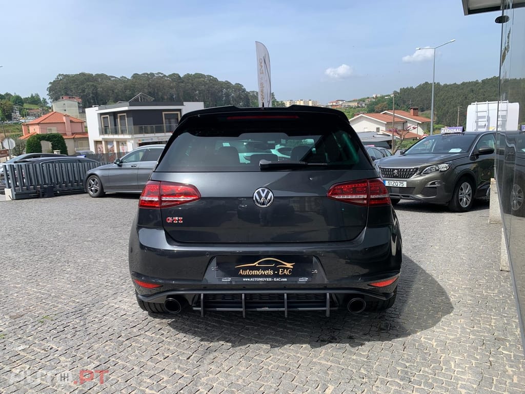 Volkswagen Golf 2.0 TSi GTi DSG Performance