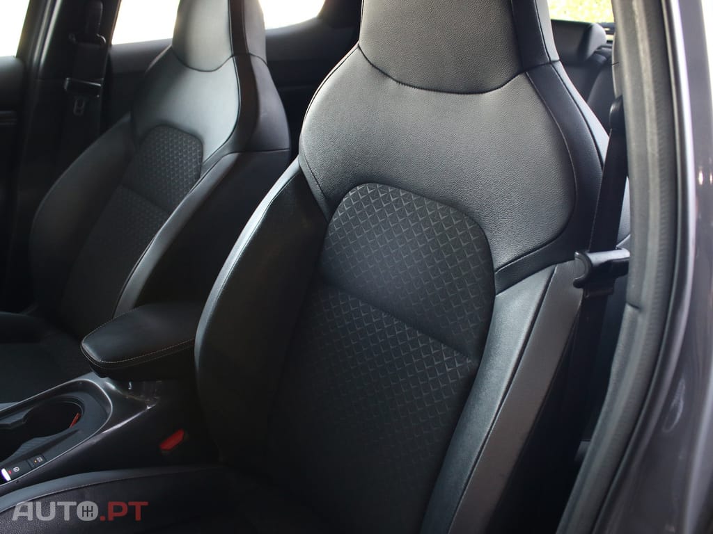 Nissan Juke 1.0 DIG-T N-Design Black