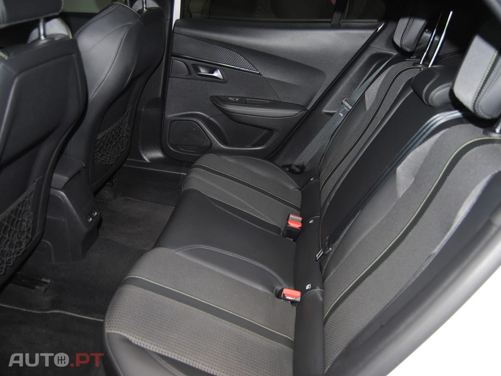 Peugeot 2008 1.2 PureTech GT Line