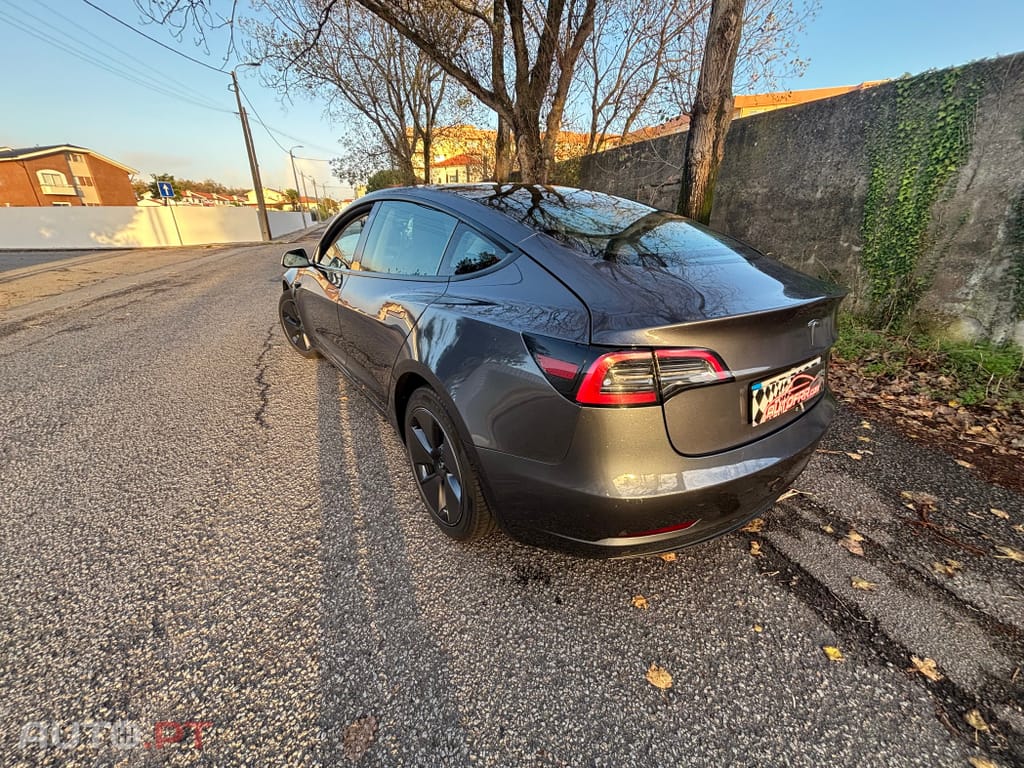 Tesla Model 3 Long Range Tração Traseira