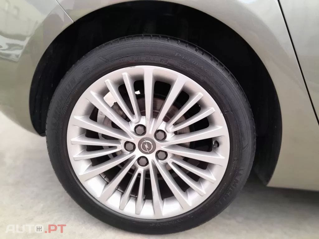 Opel Astra 1.6 CDTi Selection 110Cv