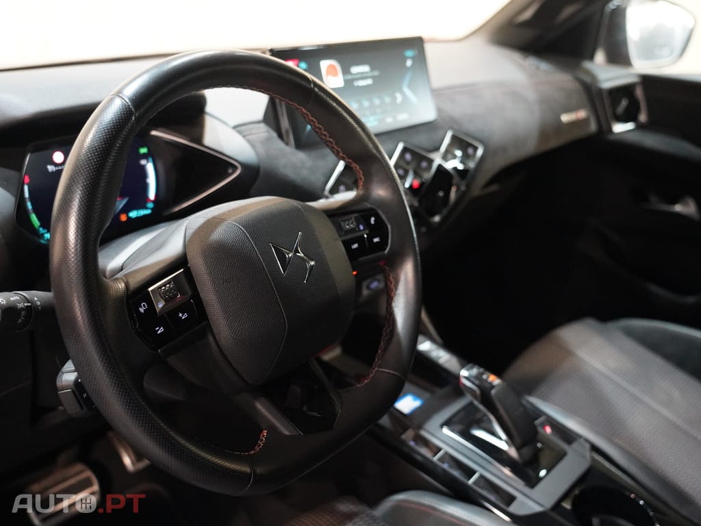 DS DS3 Crossback E-Tense Performance Line