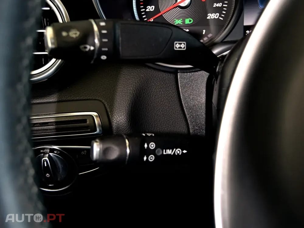 Mercedes-Benz C 300 BlueTEC Hybrid AMG Line