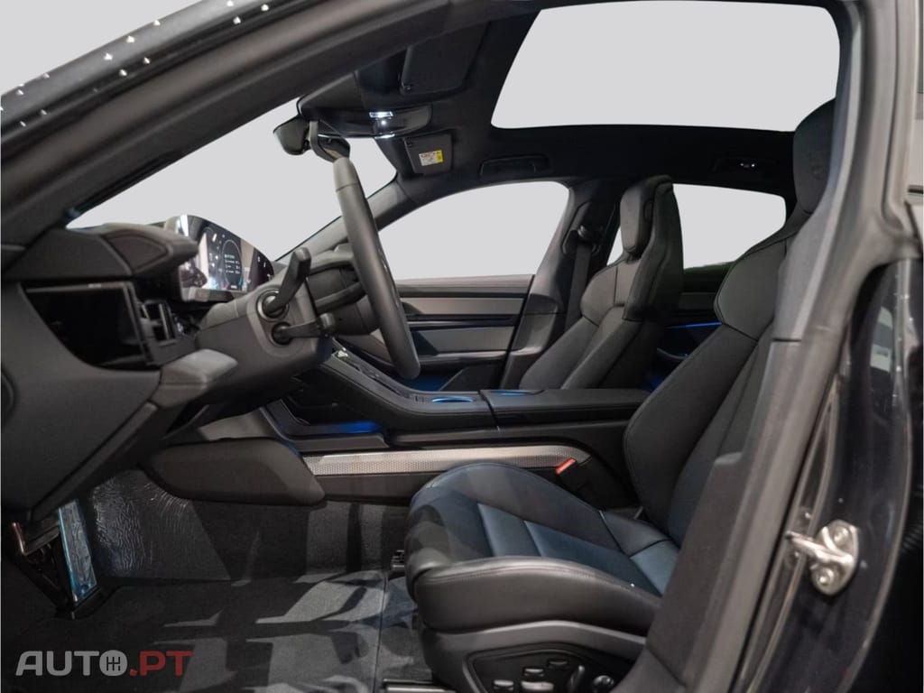 Porsche Taycan 4 I.V.A DEDUTIVEL  