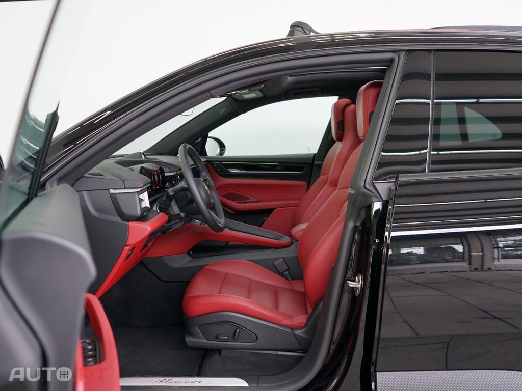 Porsche Macan Bose