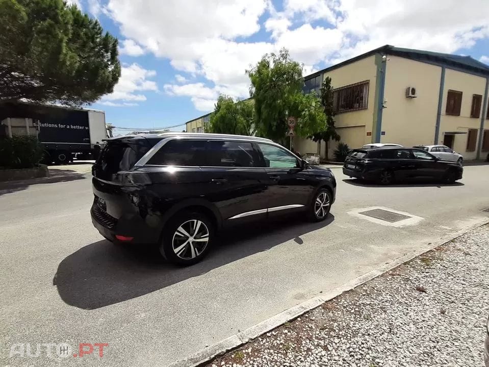 Peugeot 5008 1.5 BlueHDi Allure Pack