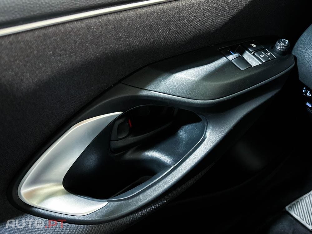 Toyota Yaris Hybrid Dynamic Edition