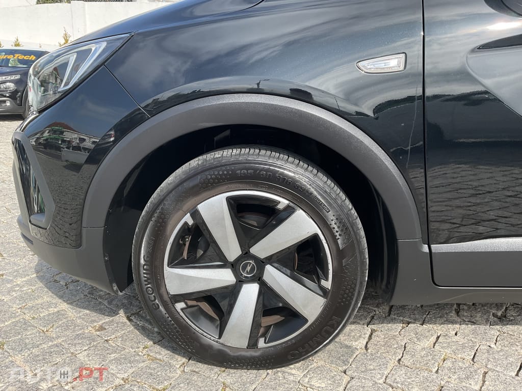 Opel Crossland X 1.2 Business Edition