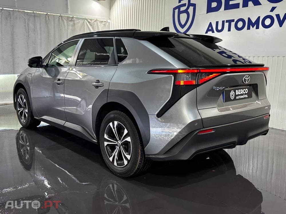 Toyota bZ4X 71,4 kWh Premium AWD