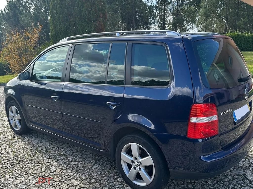 Volkswagen Touran 2.0 TDI Highline 7L DSG