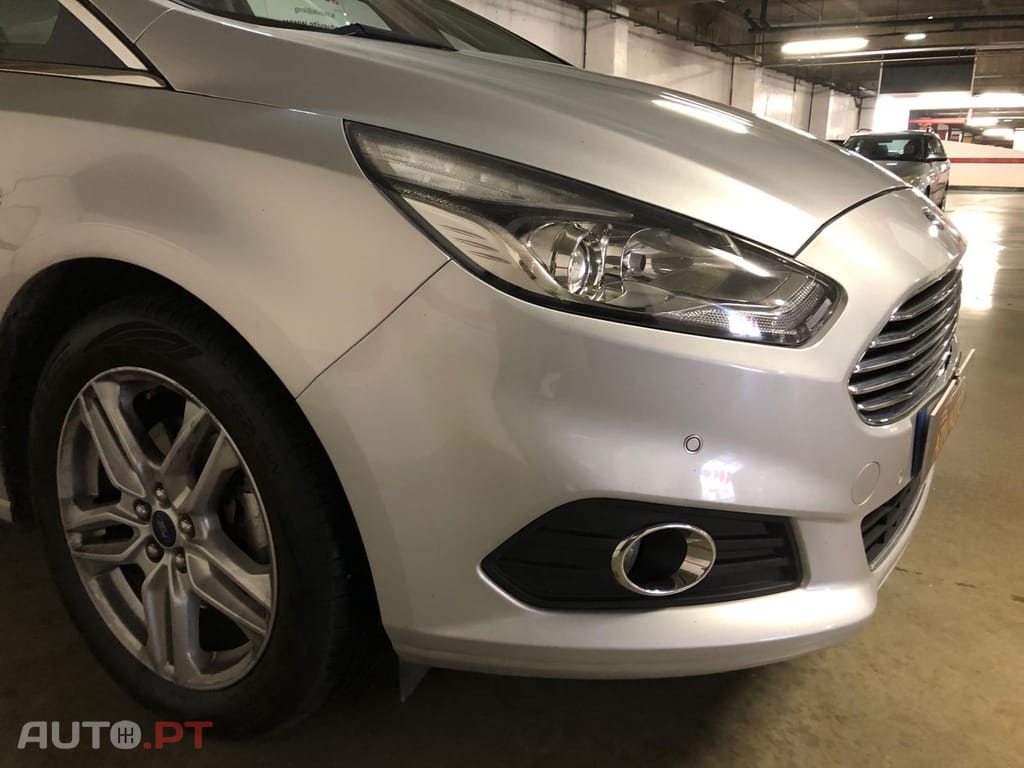 Ford S-Max 2.0 TDCi Titanium Powershift