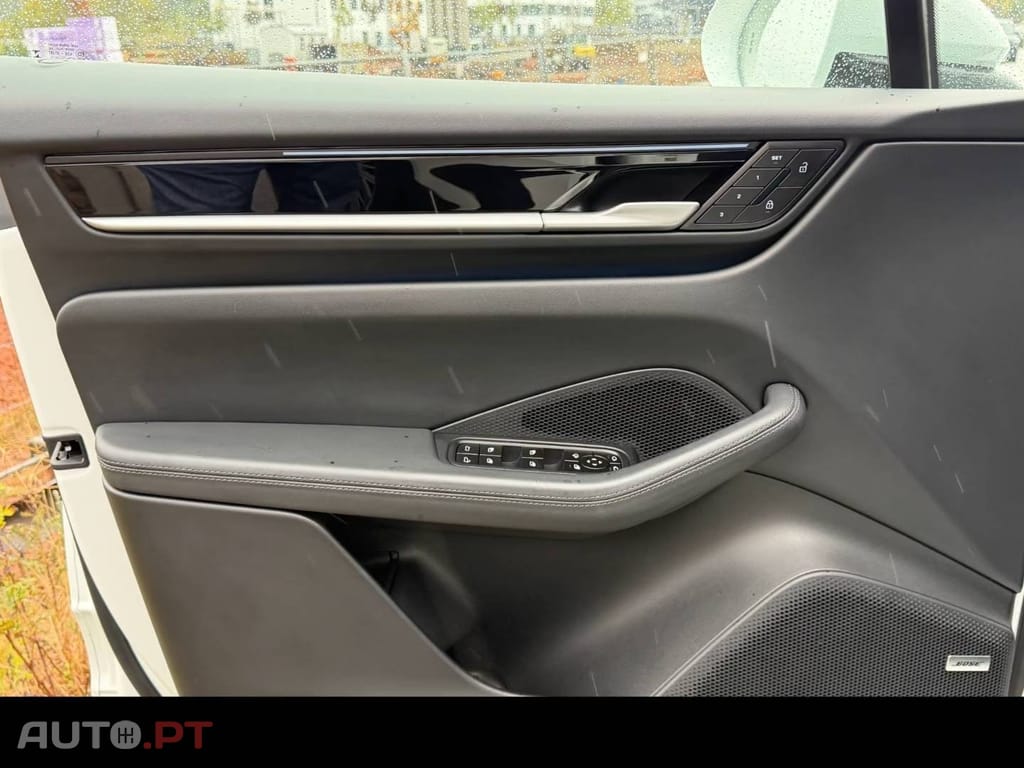 Porsche Macan Standard