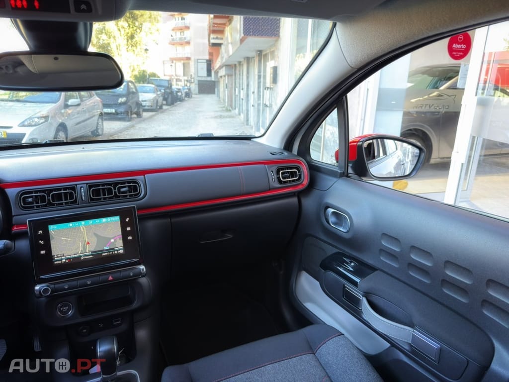 Citroen C3 1.2 PureTech Shine EAT6