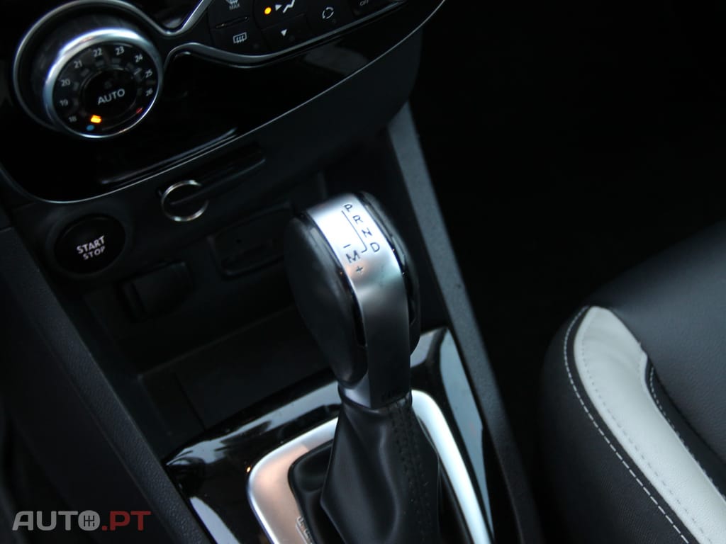 Renault Clio Bose