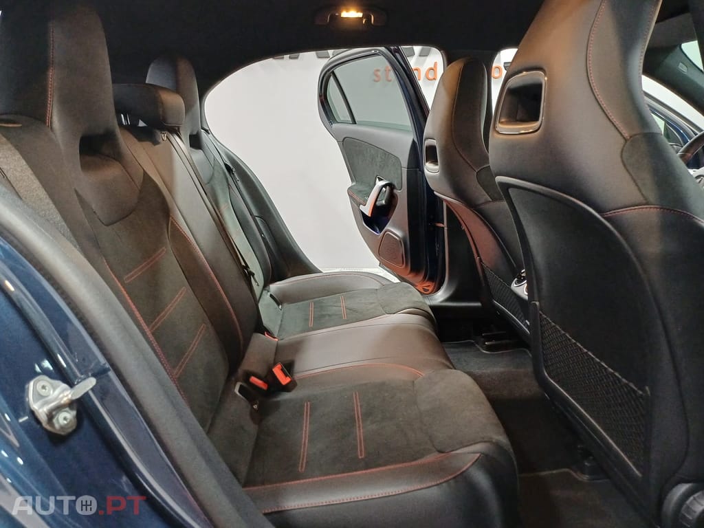 Mercedes-Benz A 180 Mercedes Benz A 180 AMG Line Advanced