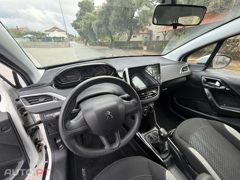 Peugeot 2008 PureTech 100 Active