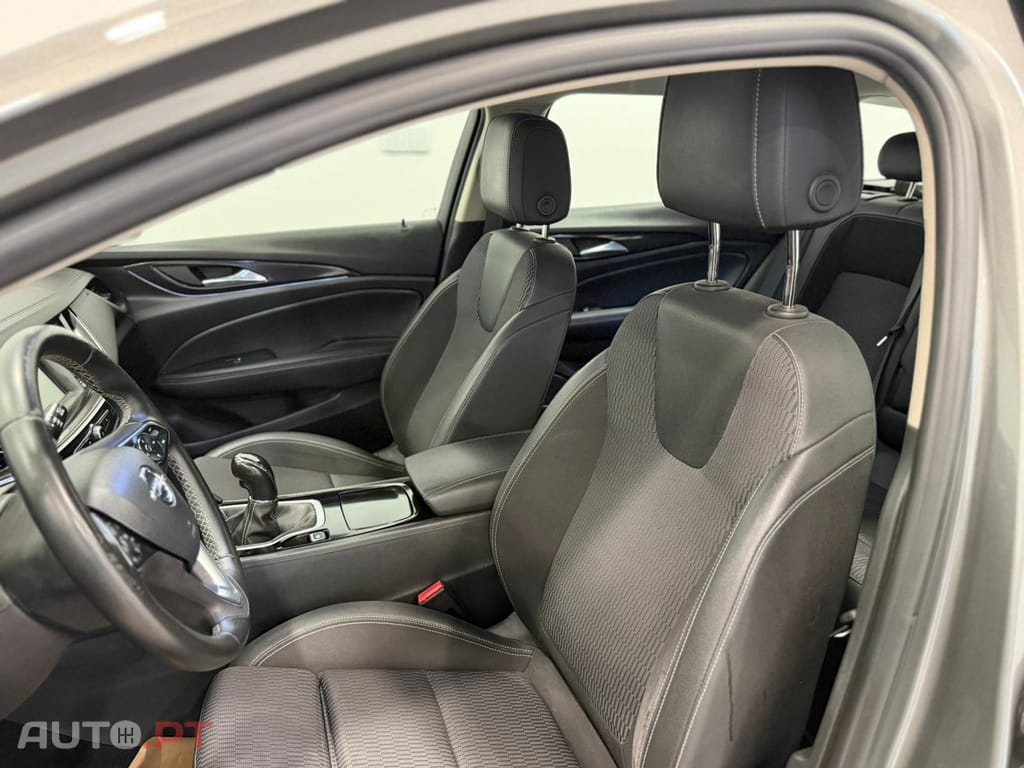 Opel Insignia 1.6 CDTi Dynamic