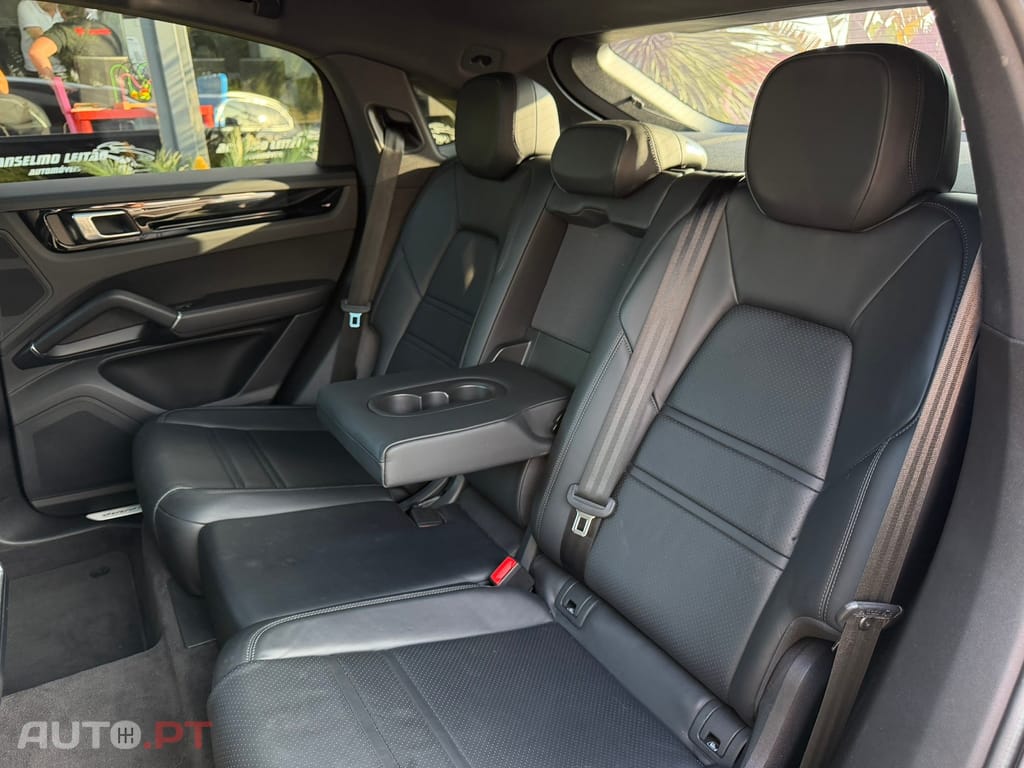 Porsche Cayenne E-Hybrid Tiptronic S