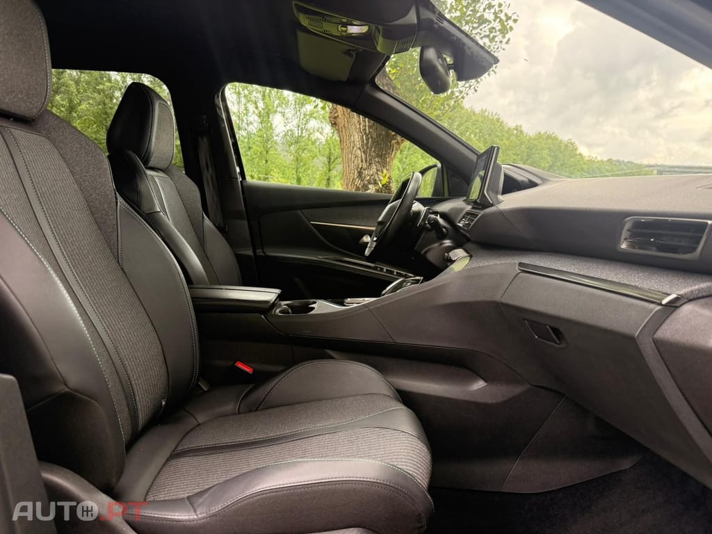 Peugeot 3008 1.2 PureTech Allure Pack EAT8