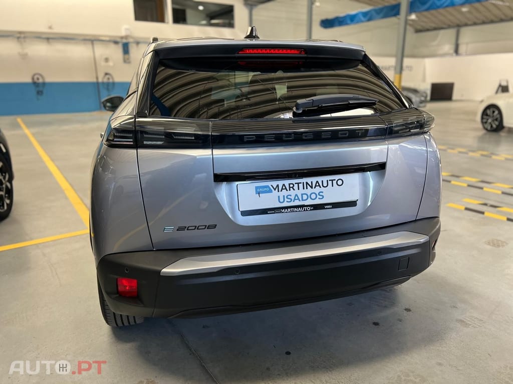 Peugeot E-2008 50 kWh Allure
