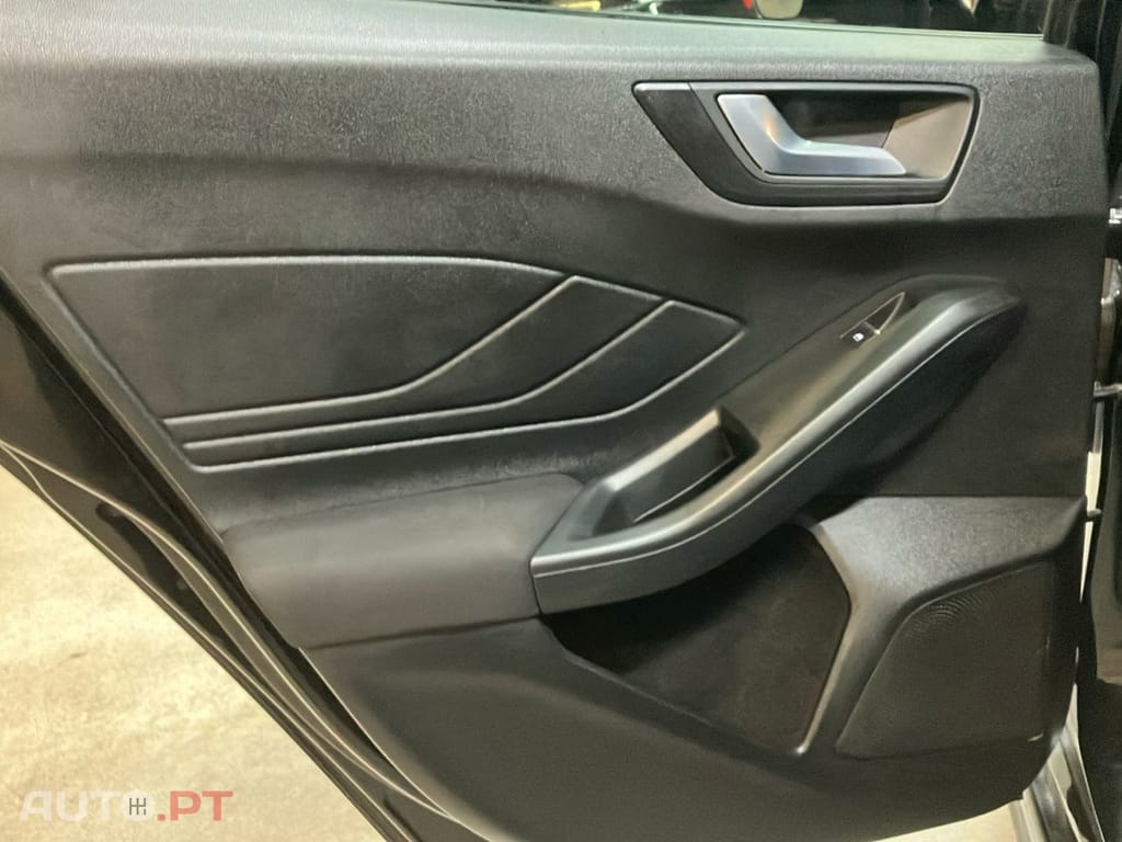 Ford Focus 1.0 EcoBoost MHEV ST-Line